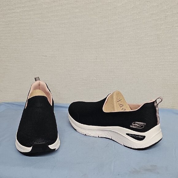 SKECHERS ARCH COMFORT CASUAL SNEAKER BFPM-07-074 - Picture 1 of 10